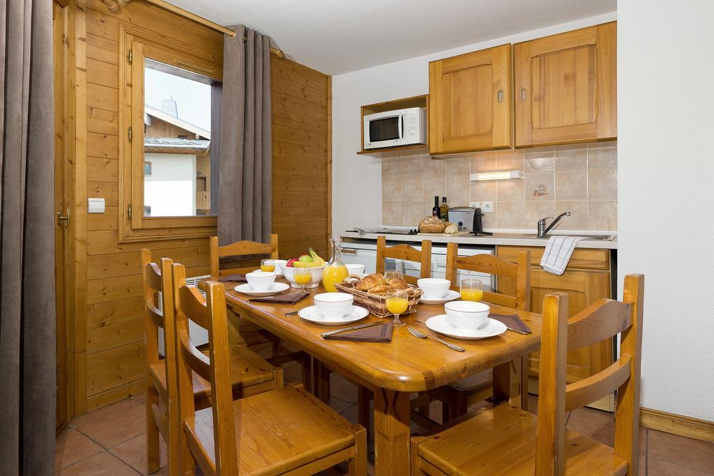 Madame Vacances Les Chalets du Praz La Plagne Chambre photo